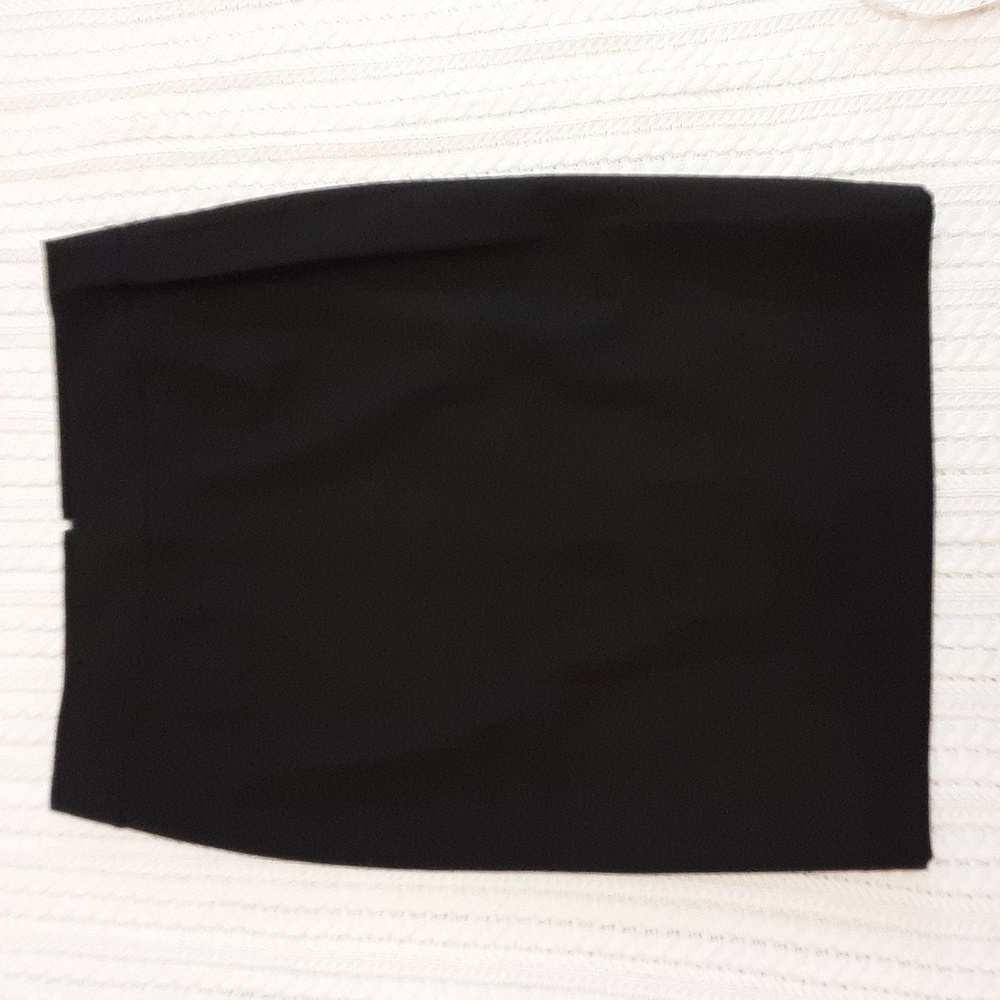 Calvin Klein Pencil Skirt (Black, Size 6) NWT